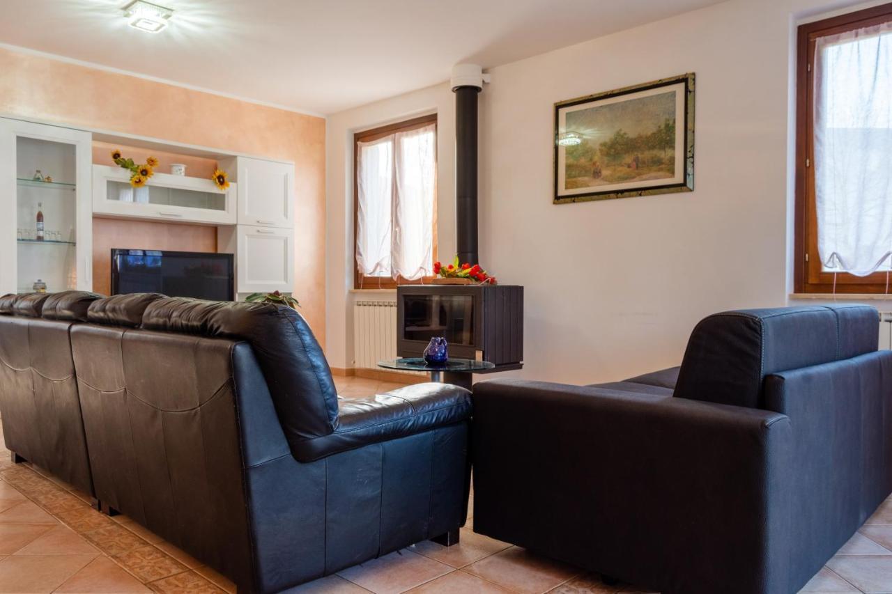 Casa Del Giardino Bright Apartment Bastia Umbra Exterior foto